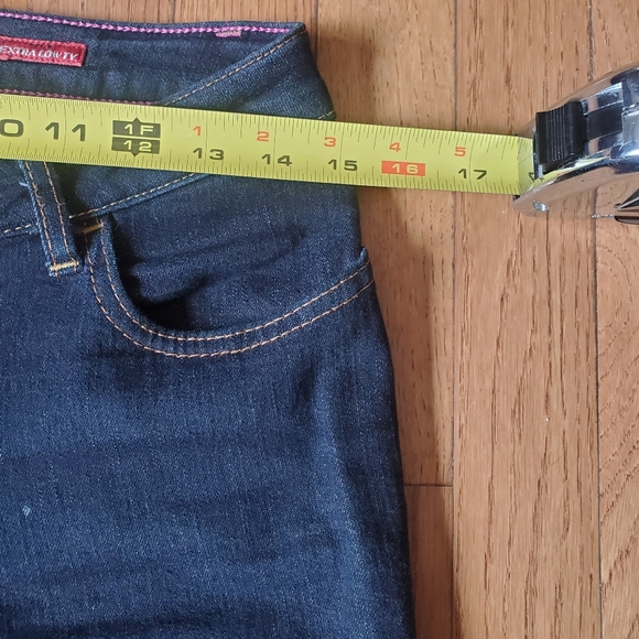 Miss Sixty jeans women size 26 Mid rise Y2K flare bell bottoms - Picture 8 of 13